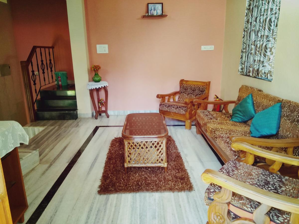 فندق Menezes House باناجي المظهر الخارجي الصورة