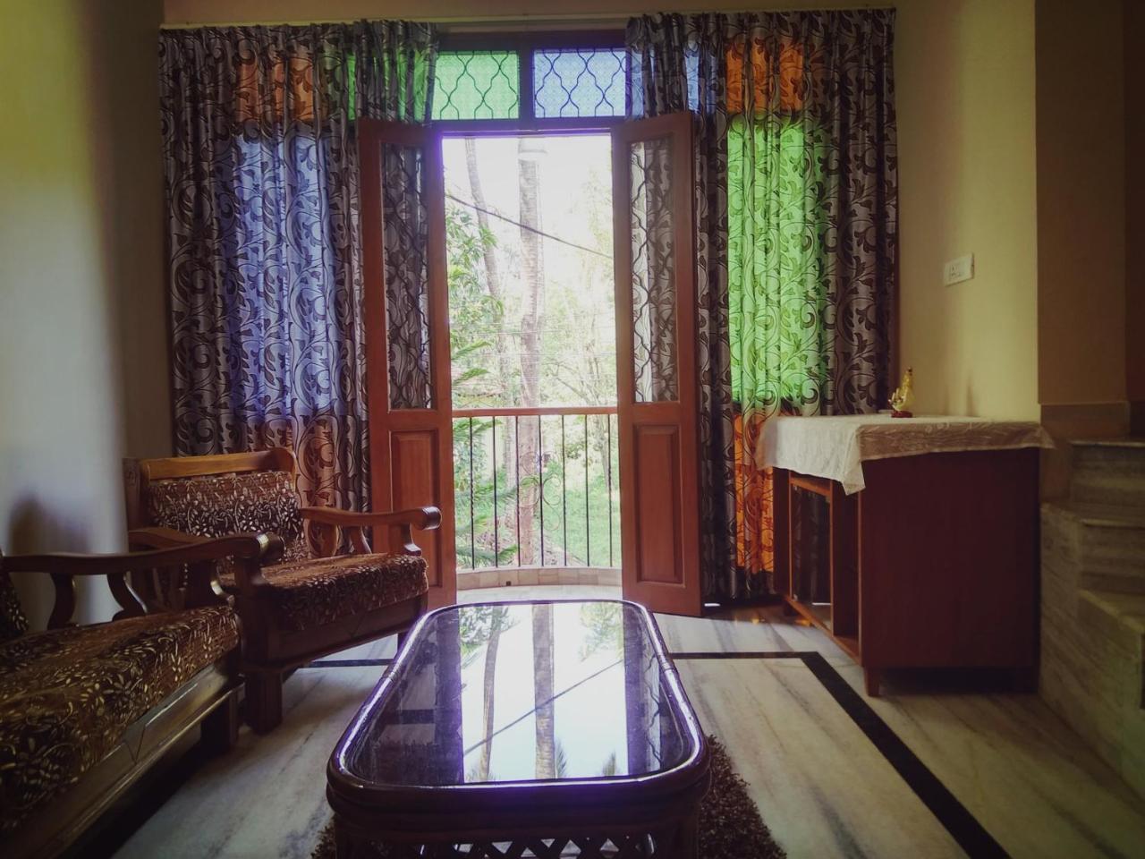 فندق Menezes House باناجي المظهر الخارجي الصورة